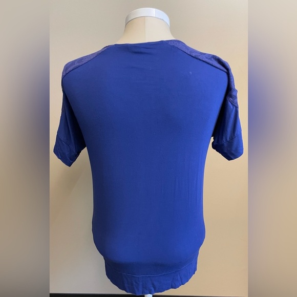 Nicole Miller royal blue lace trimmed short sleeve blouse top women's size Small - Picture 5 of 10